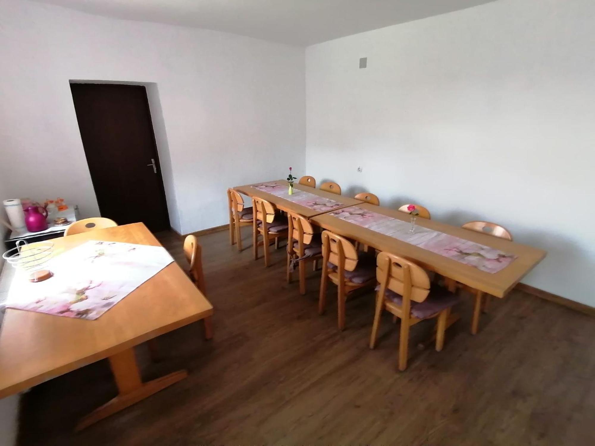 Casa Bunicii Hotel Sasca Montană Buitenkant foto