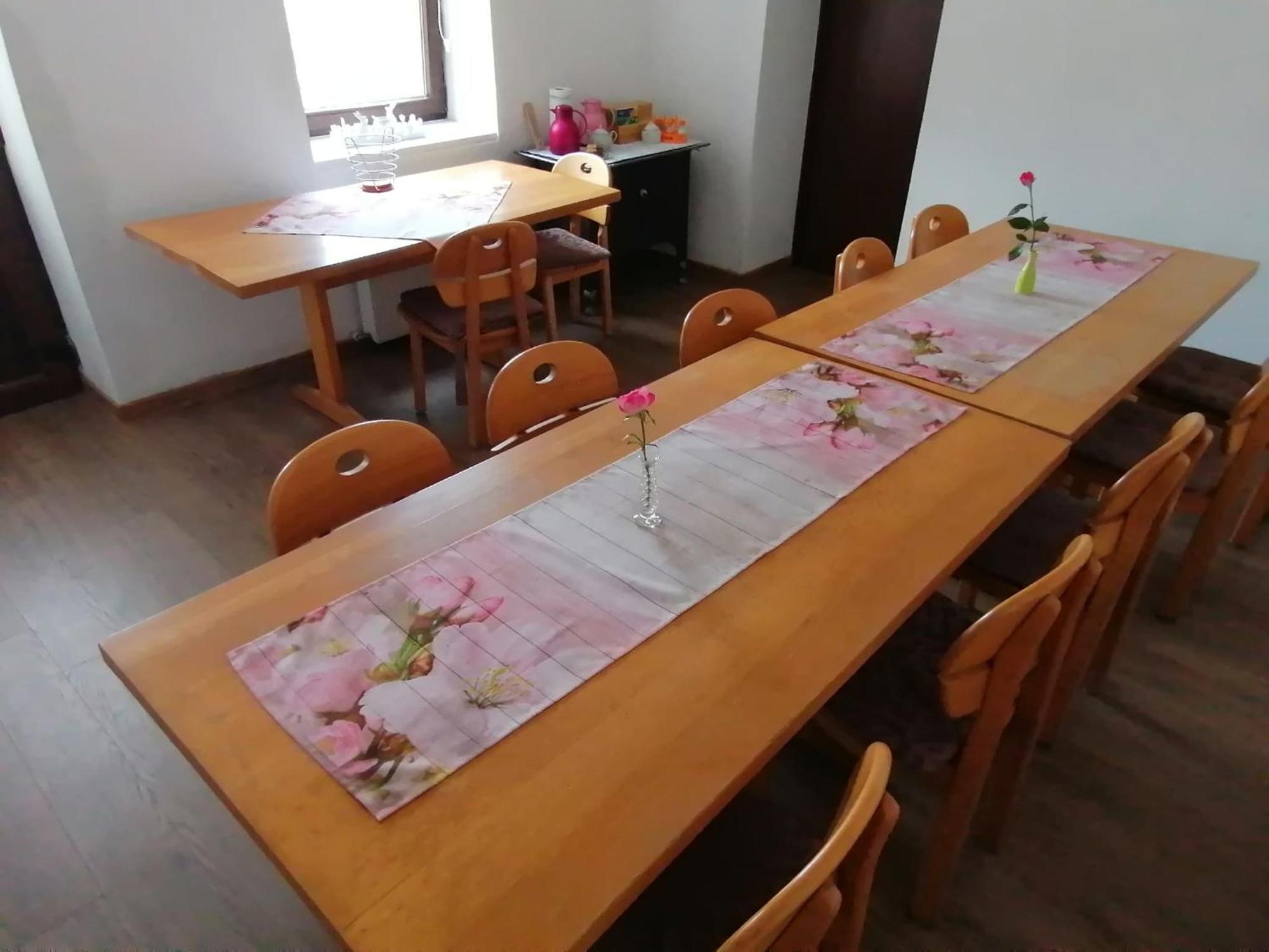 Casa Bunicii Hotel Sasca Montană Buitenkant foto