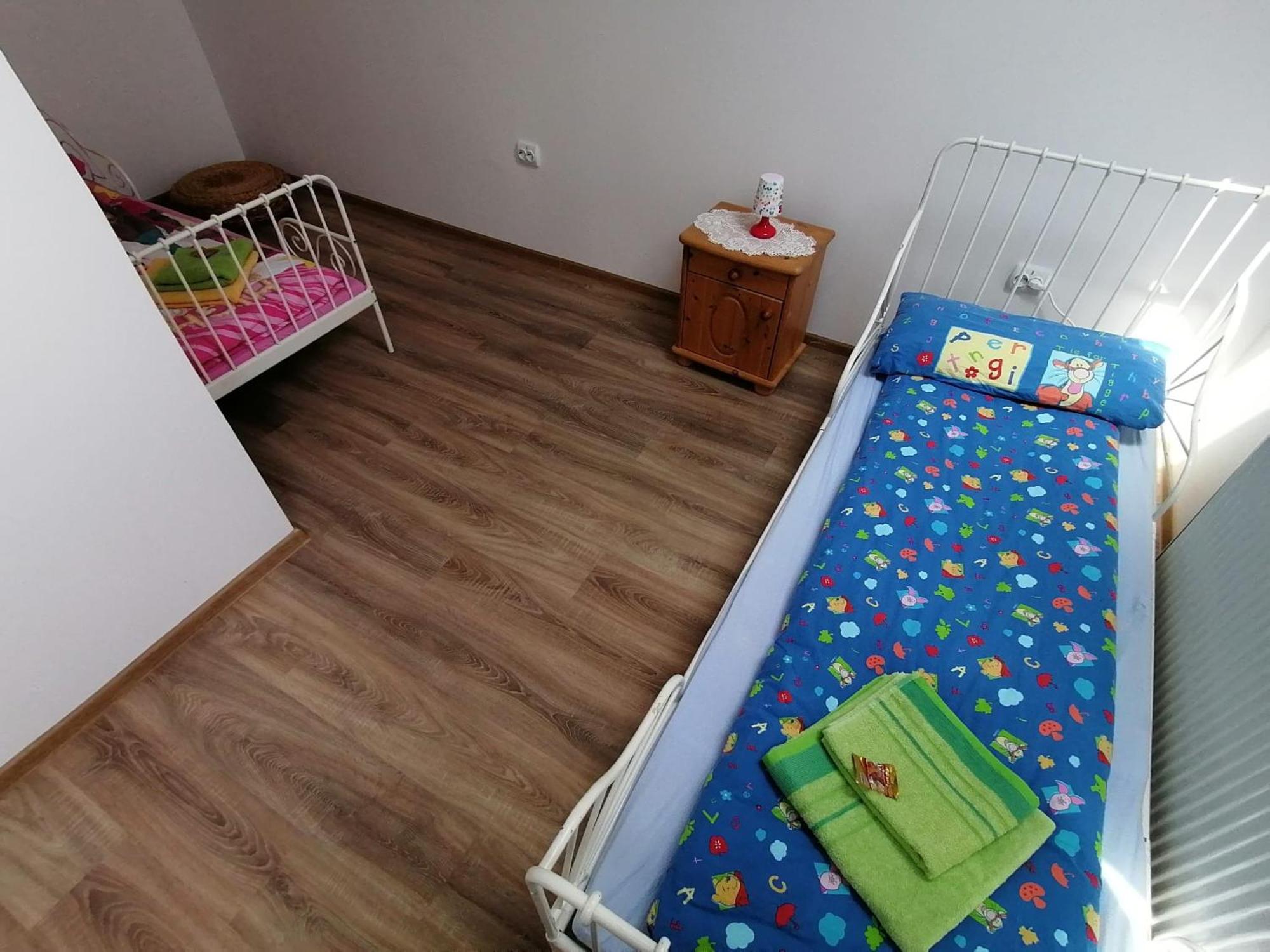 Casa Bunicii Hotel Sasca Montană Buitenkant foto